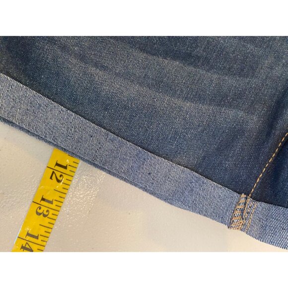NWT Aeropostale Short Seriously Stretchy Denim Medium Wash Mid Rise Size 6 - Picture 8 of 10